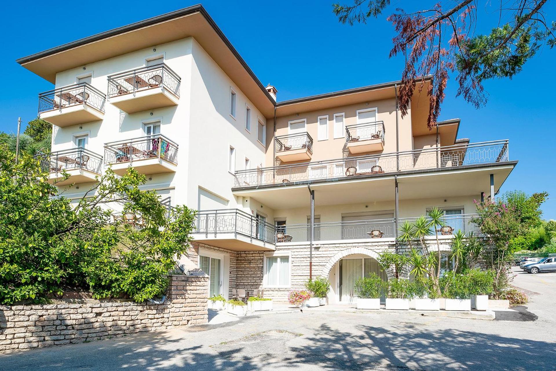 Residenza Panorama Aparthotel Costermano Eksteriør bilde