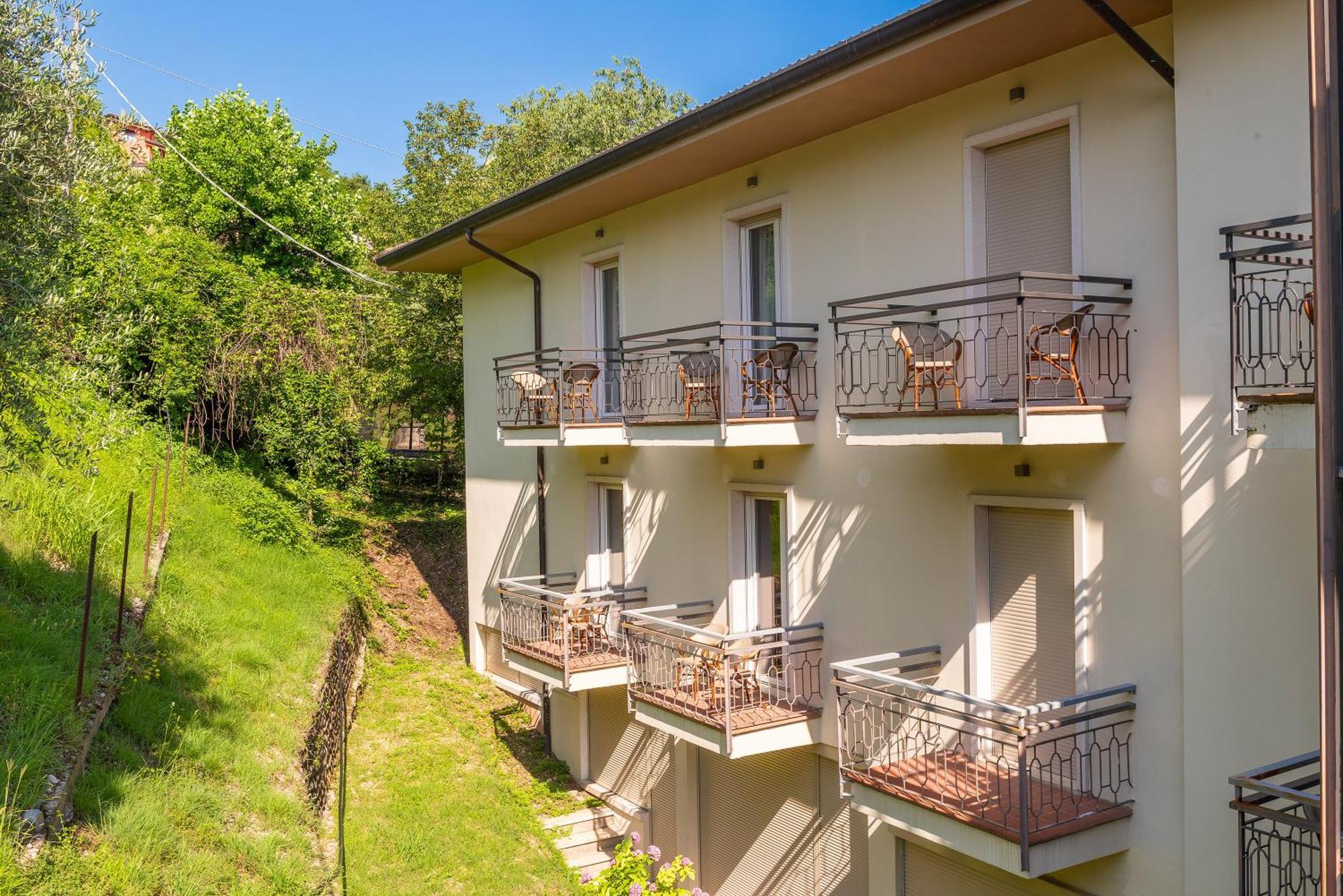 Residenza Panorama Aparthotel Costermano Eksteriør bilde